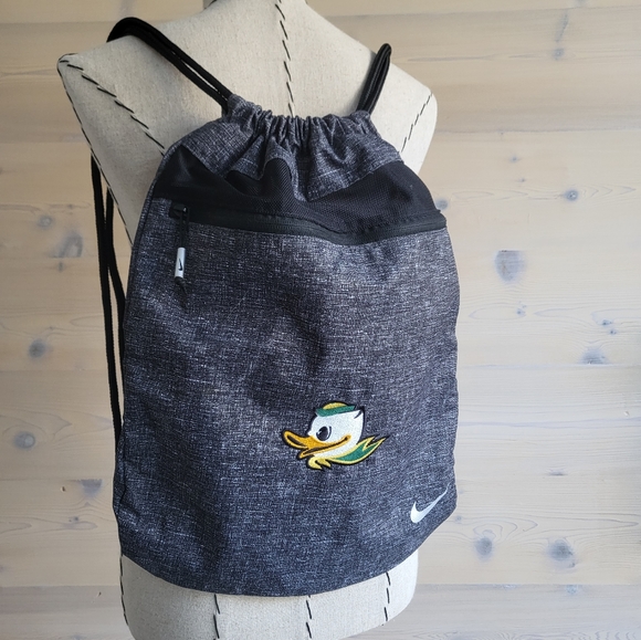 Nike Bags University Of Oregon Nike Cinch Bag Nwot Poshmark
